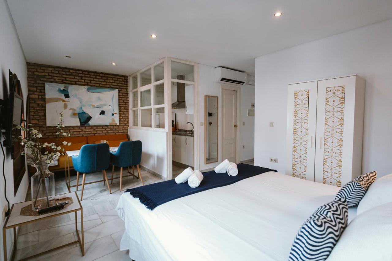 Appartamento Complete Studio With Terrace - 1Bth- La Giralda Siviglia Esterno foto